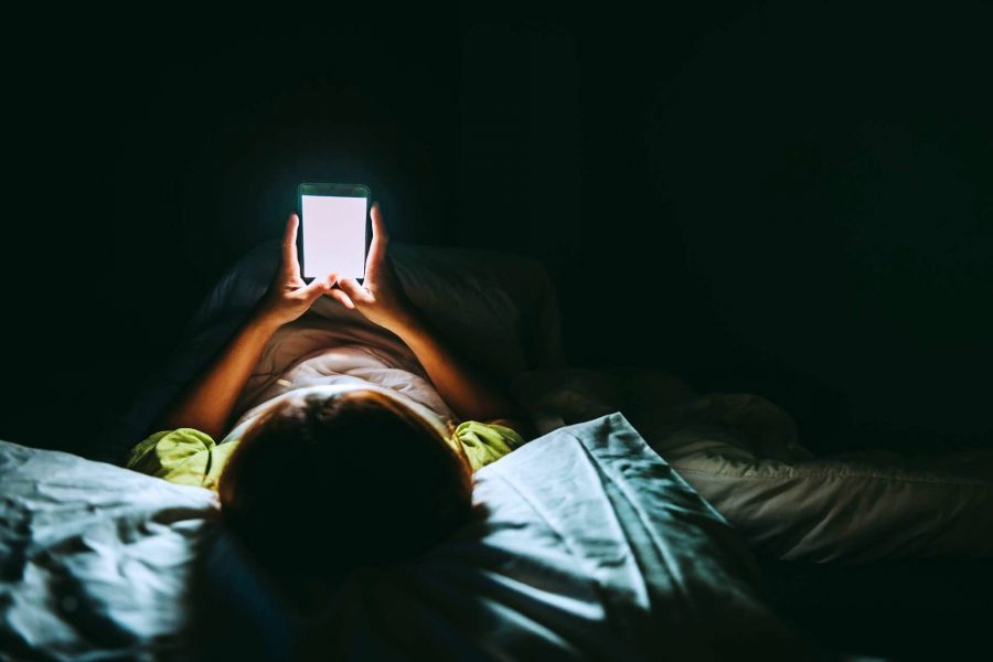 Worst Phone Apps To Use Before Bed