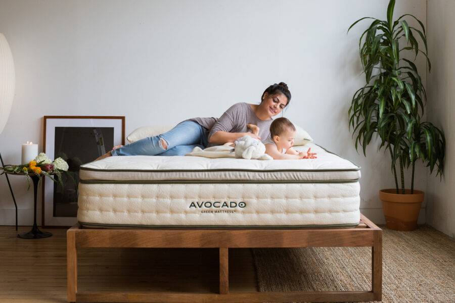 Avocado Green Organic Pillow Top Mattress Review