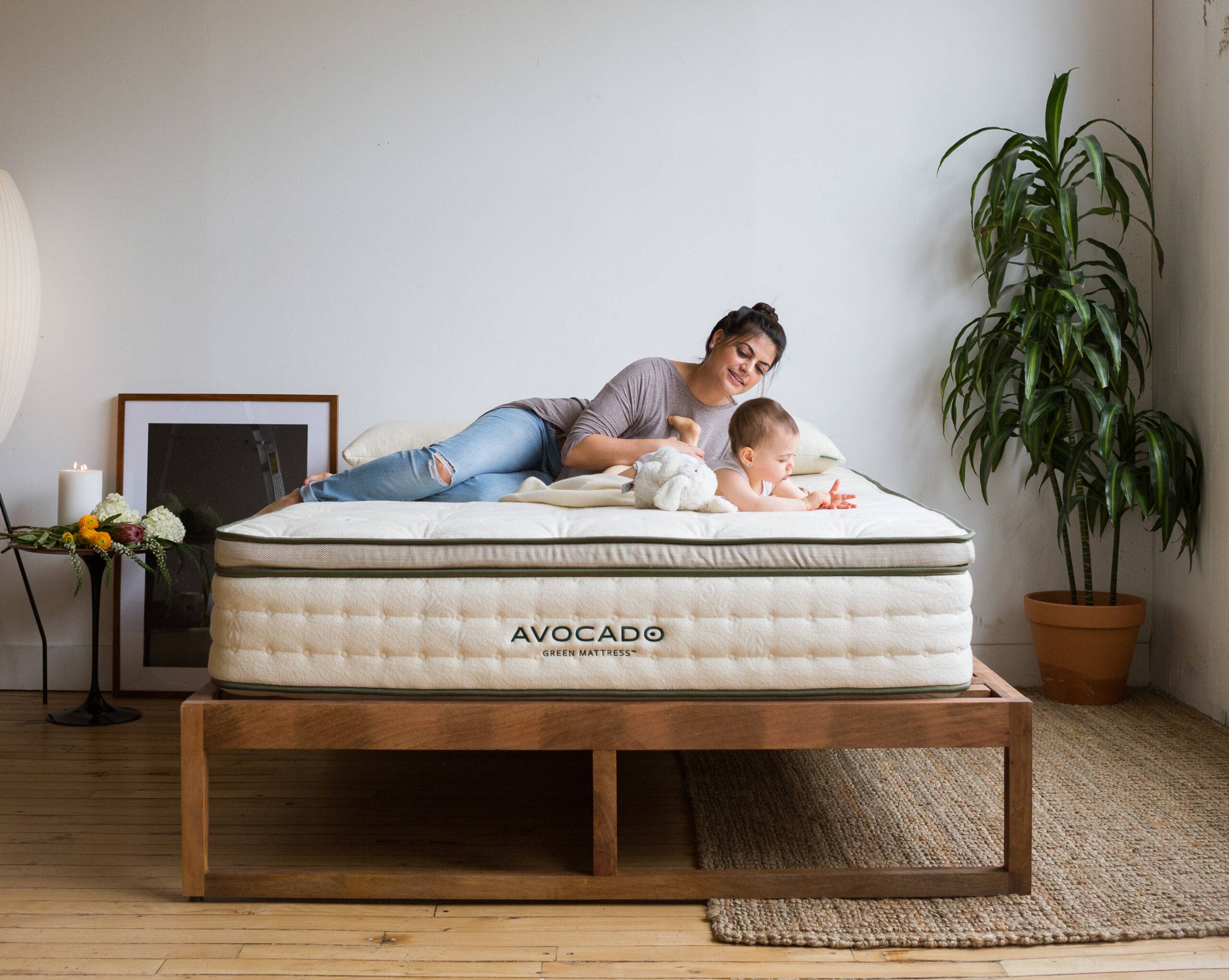 Avocado Green Organic Pillow Top Mattress Review